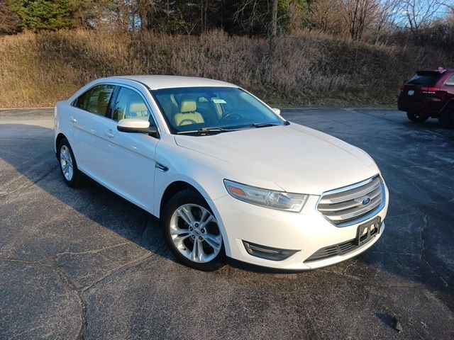 2013 Ford Taurus SEL