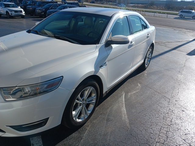 2013 Ford Taurus SEL