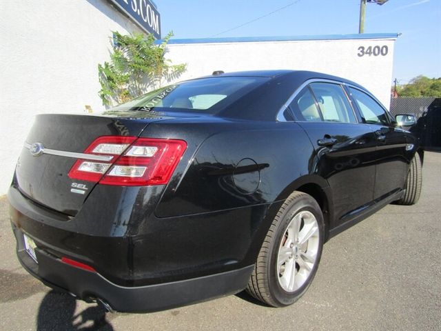 2013 Ford Taurus SEL