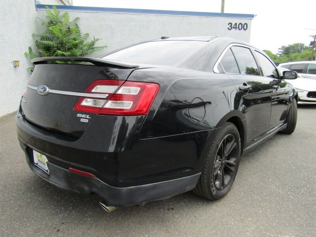 2013 Ford Taurus SEL