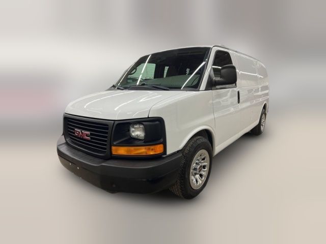 2013 GMC Savana Base