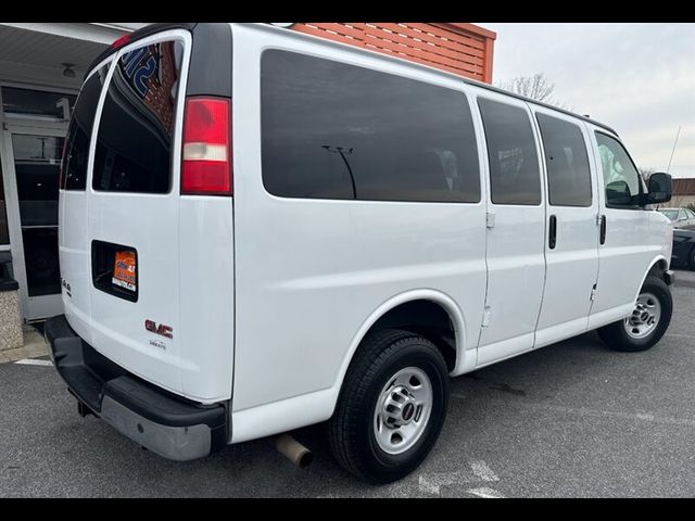 2013 GMC Savana Base