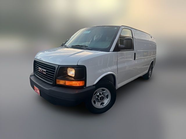 2013 GMC Savana Base