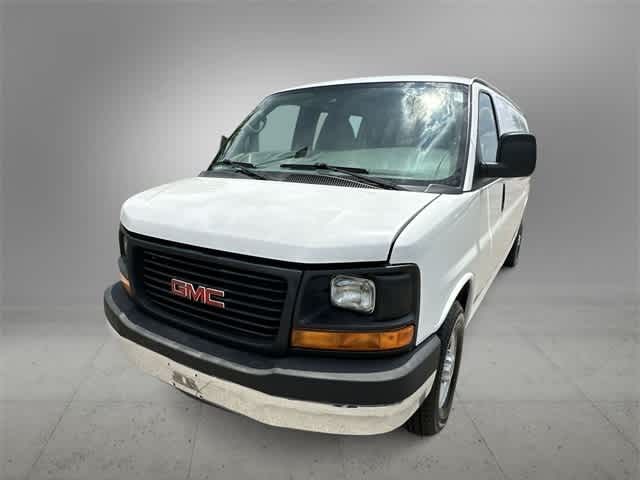 2013 GMC Savana Base