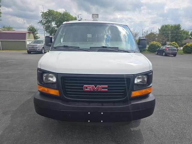 2013 GMC Savana Base