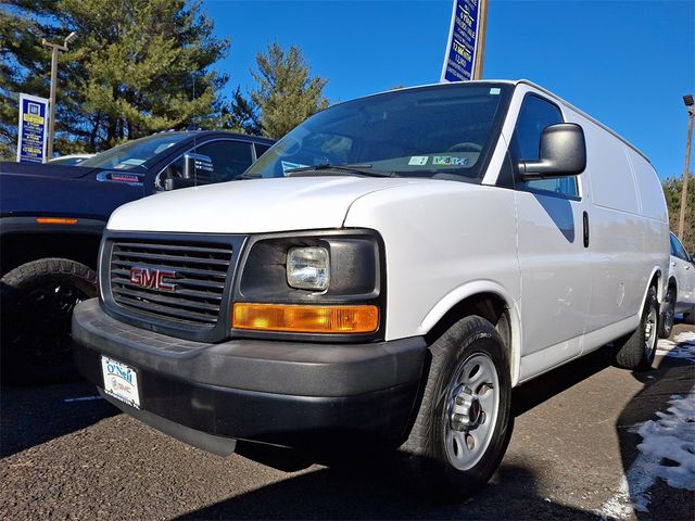 2013 GMC Savana Base