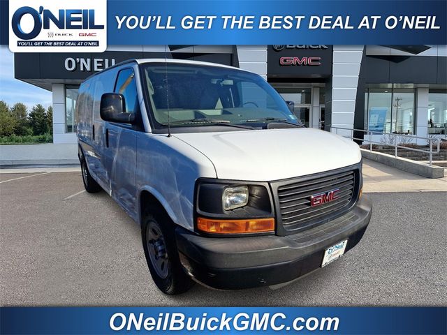 2013 GMC Savana Base