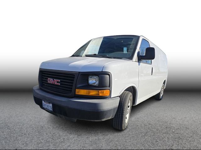 2013 GMC Savana Base