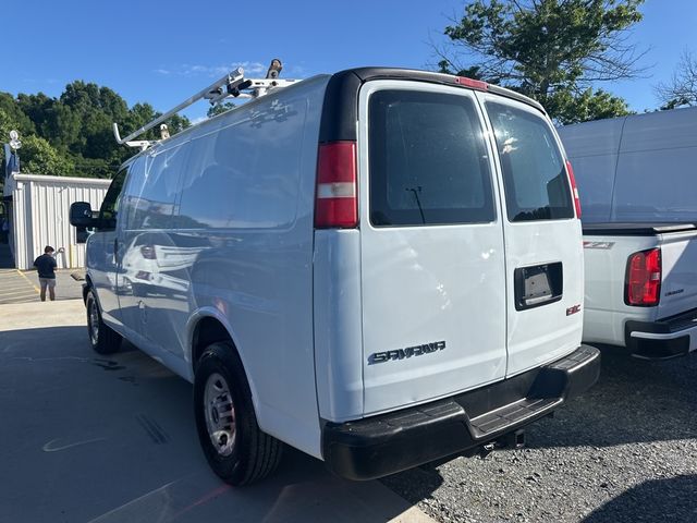 2013 GMC Savana Base