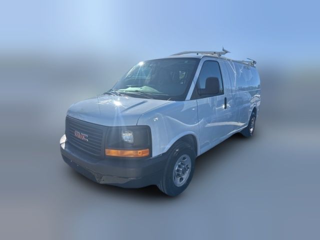 2013 GMC Savana Base