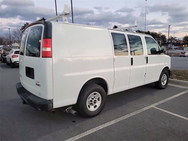 2013 GMC Savana Base