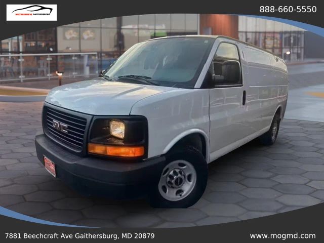 2013 GMC Savana Base