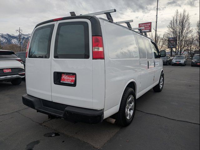 2013 GMC Savana Base