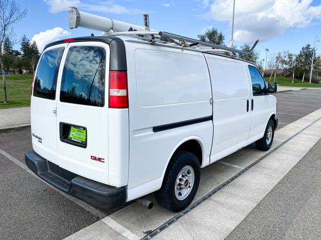 2013 GMC Savana Base