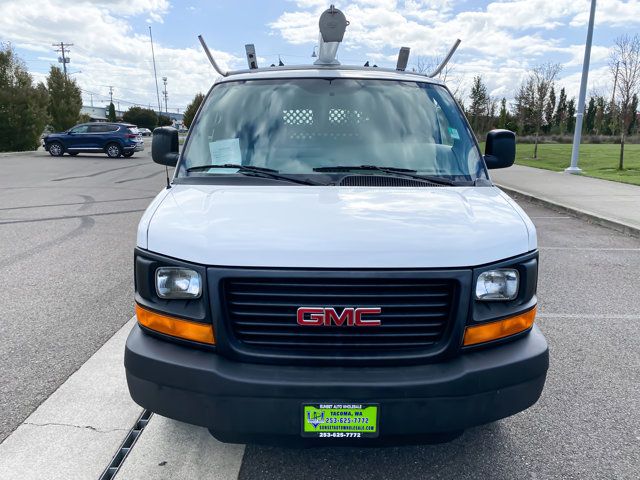 2013 GMC Savana Base