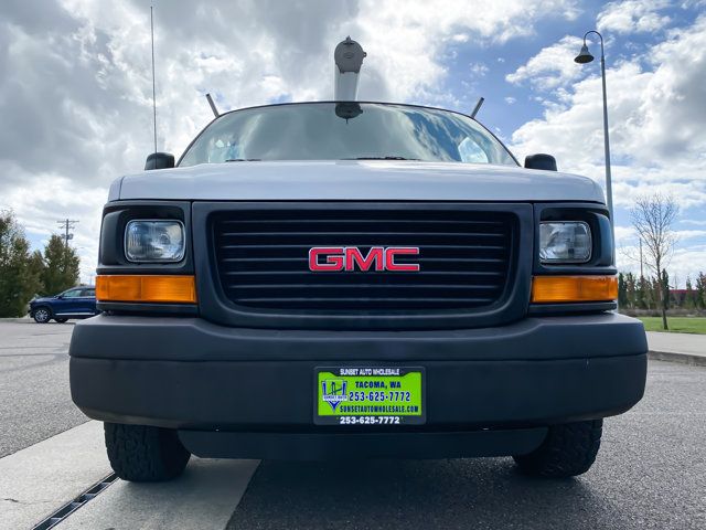 2013 GMC Savana Base