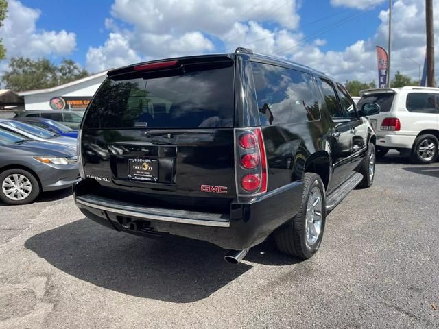 2013 GMC Yukon XL Denali