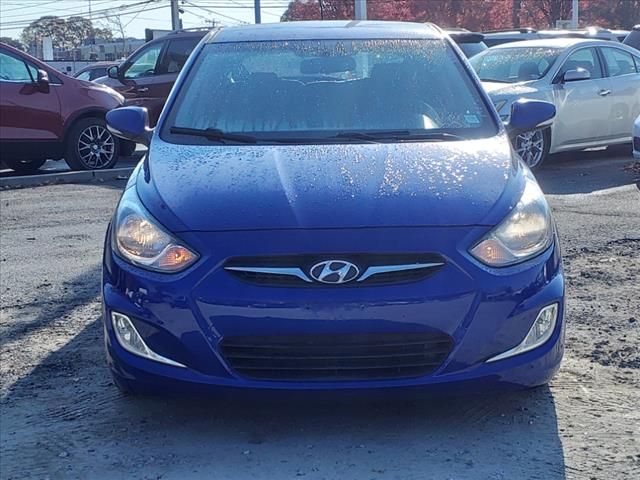 2013 Hyundai Accent SE