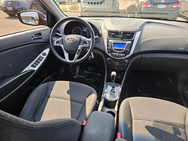 2013 Hyundai Accent SE