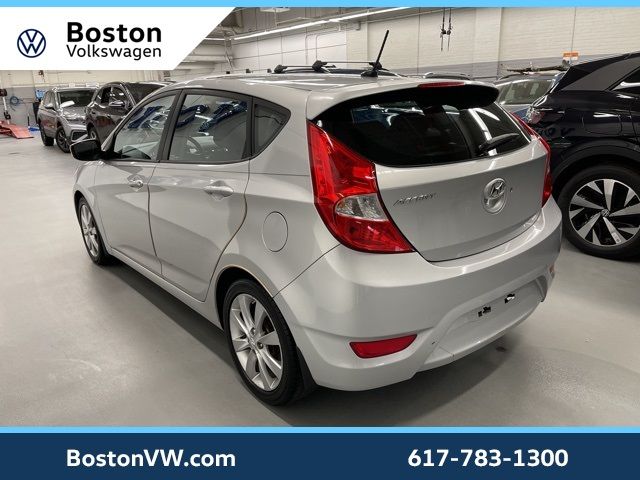 2013 Hyundai Accent SE