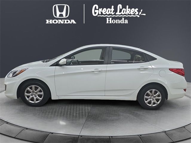 2013 Hyundai Accent GLS