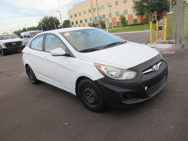 2013 Hyundai Accent GLS