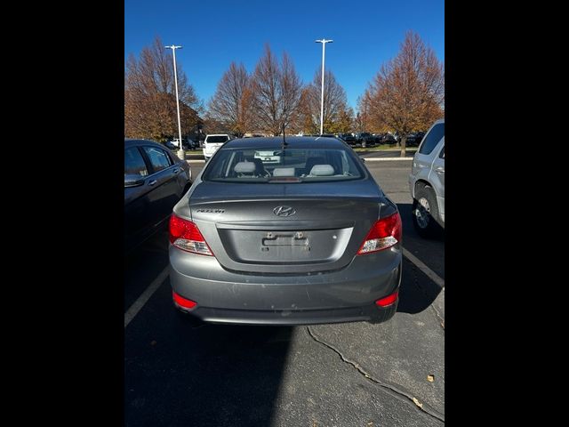 2013 Hyundai Accent GLS