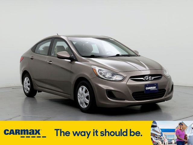 2013 Hyundai Accent GLS