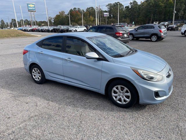 2013 Hyundai Accent GLS