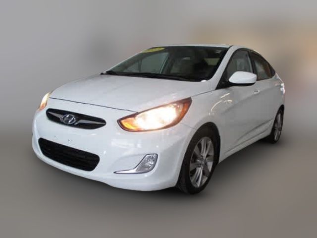 2013 Hyundai Accent GLS