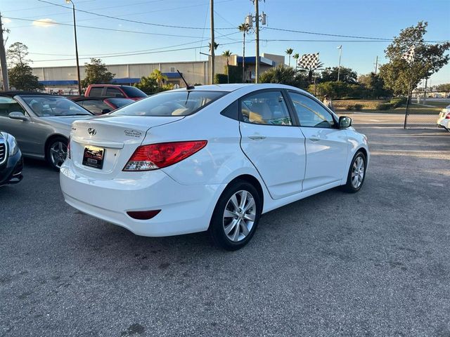 2013 Hyundai Accent GLS