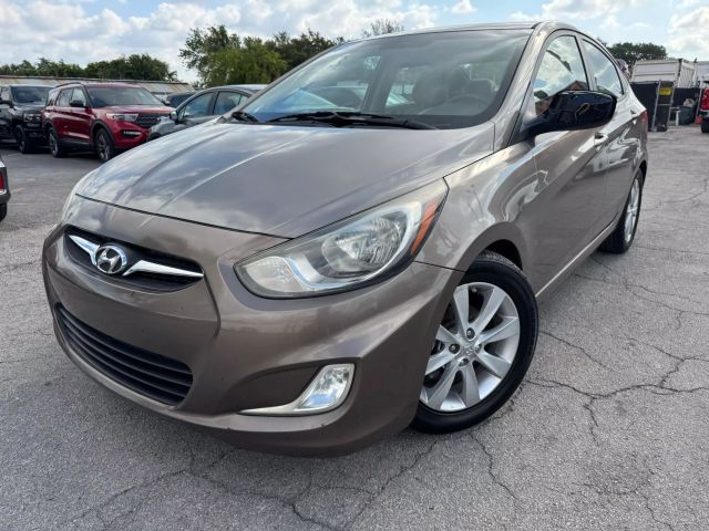 2013 Hyundai Accent GLS