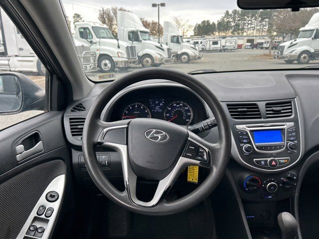 2013 Hyundai Accent GS