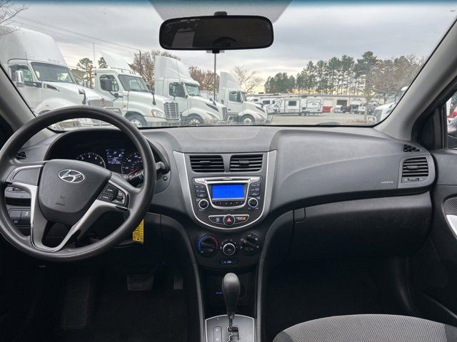 2013 Hyundai Accent GS