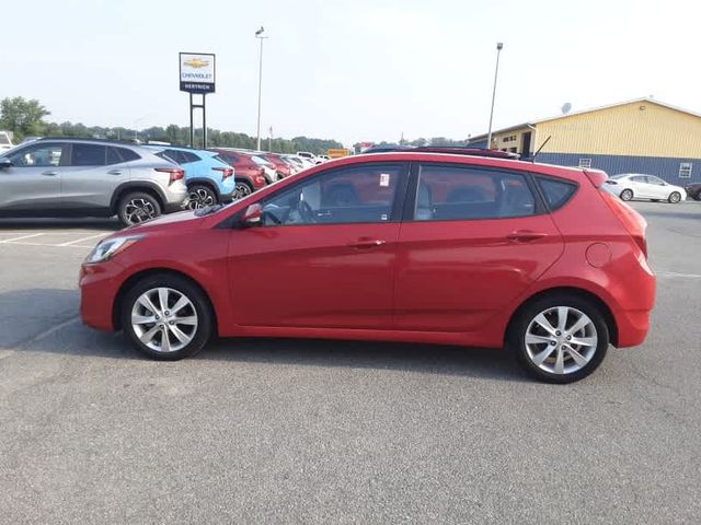 2013 Hyundai Accent SE