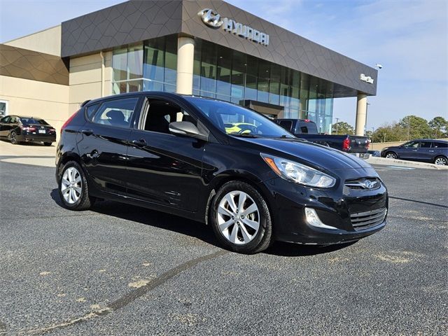 2013 Hyundai Accent SE