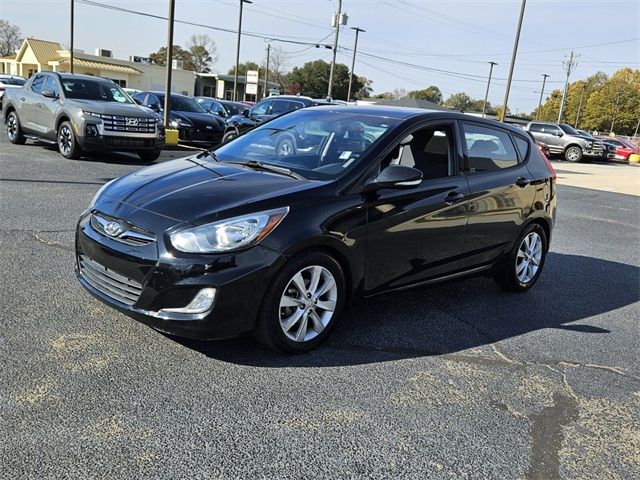 2013 Hyundai Accent SE