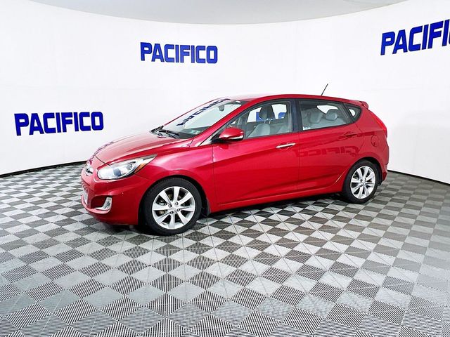 2013 Hyundai Accent SE