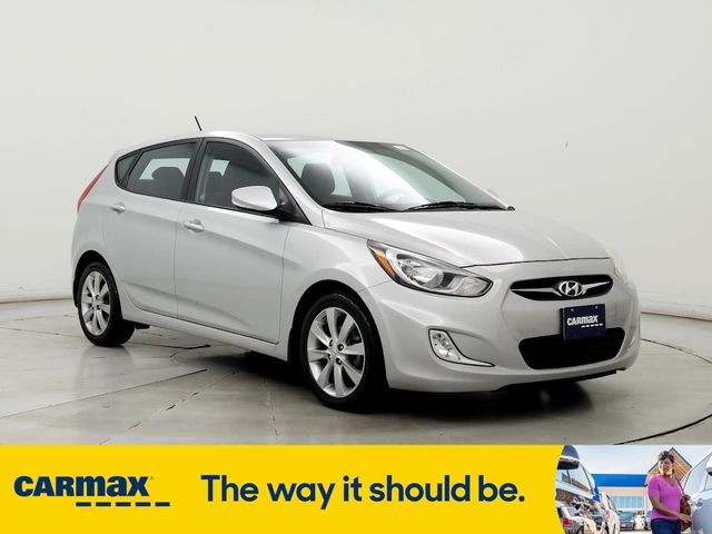 2013 Hyundai Accent SE