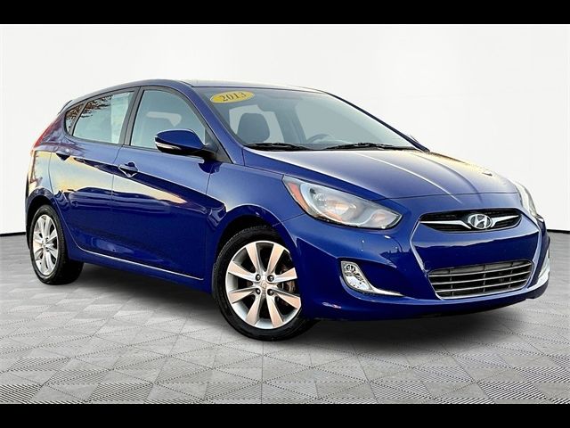 2013 Hyundai Accent SE