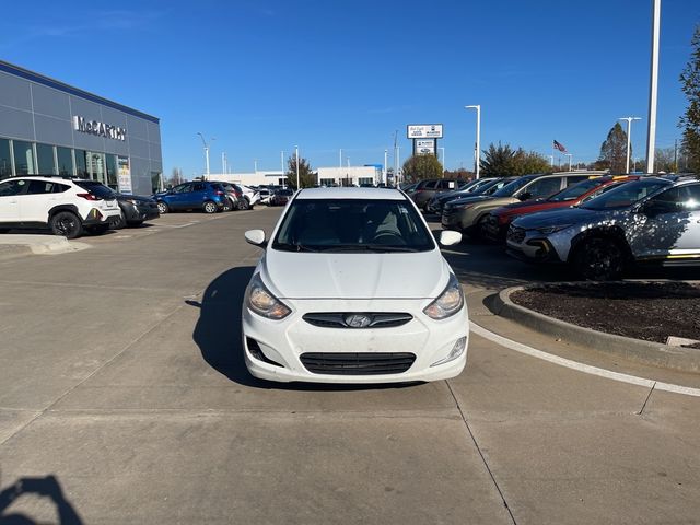 2013 Hyundai Accent SE