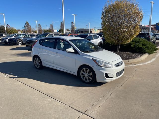 2013 Hyundai Accent SE