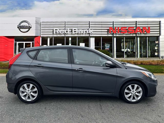 2013 Hyundai Accent SE