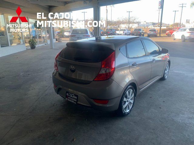 2013 Hyundai Accent SE