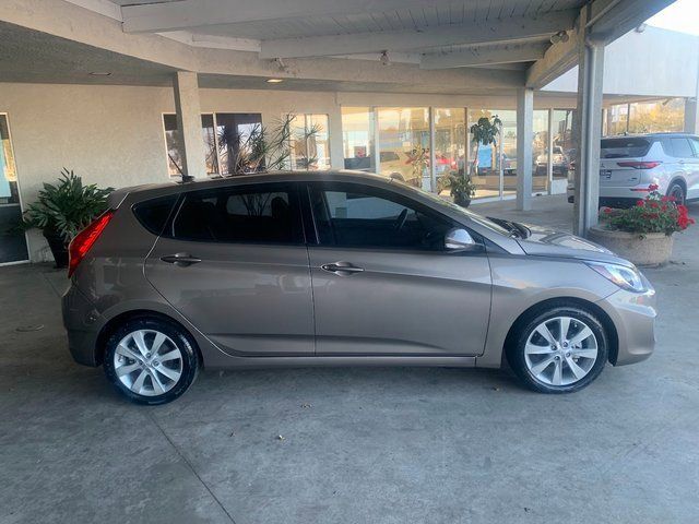 2013 Hyundai Accent SE