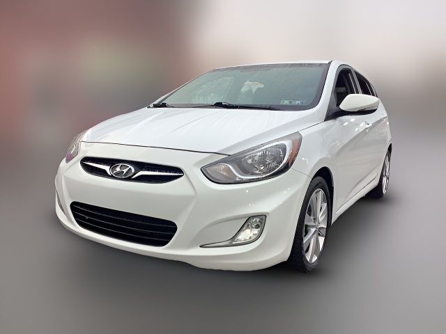 2013 Hyundai Accent SE