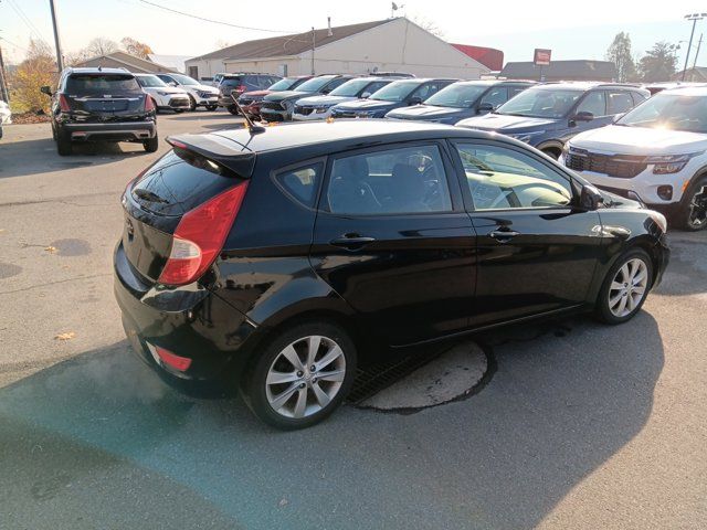 2013 Hyundai Accent SE