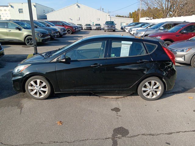 2013 Hyundai Accent SE