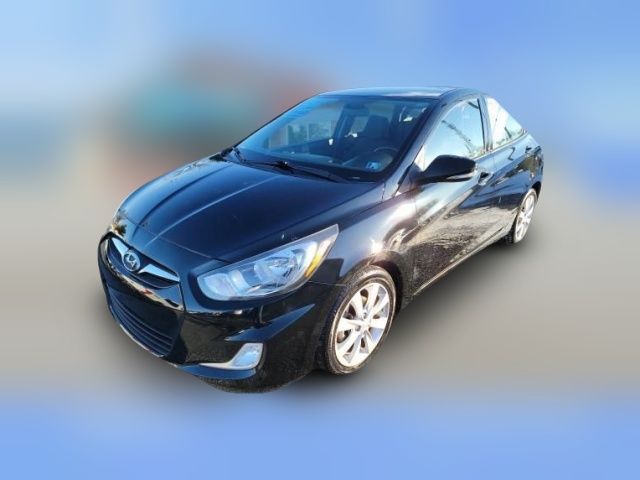 2013 Hyundai Accent SE