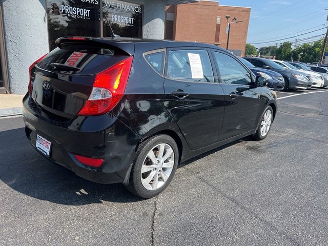 2013 Hyundai Accent SE